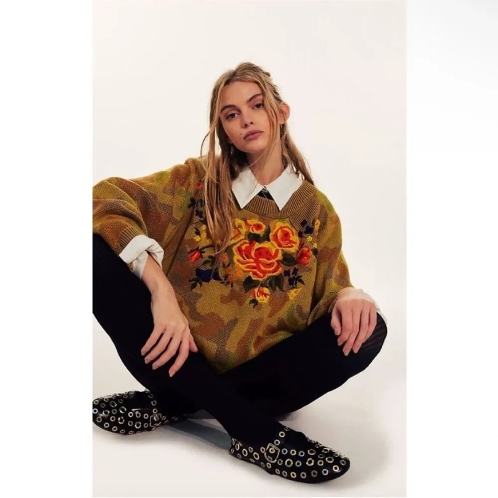 Free People Camo Rose Pullover Sweater Size XS NWOT